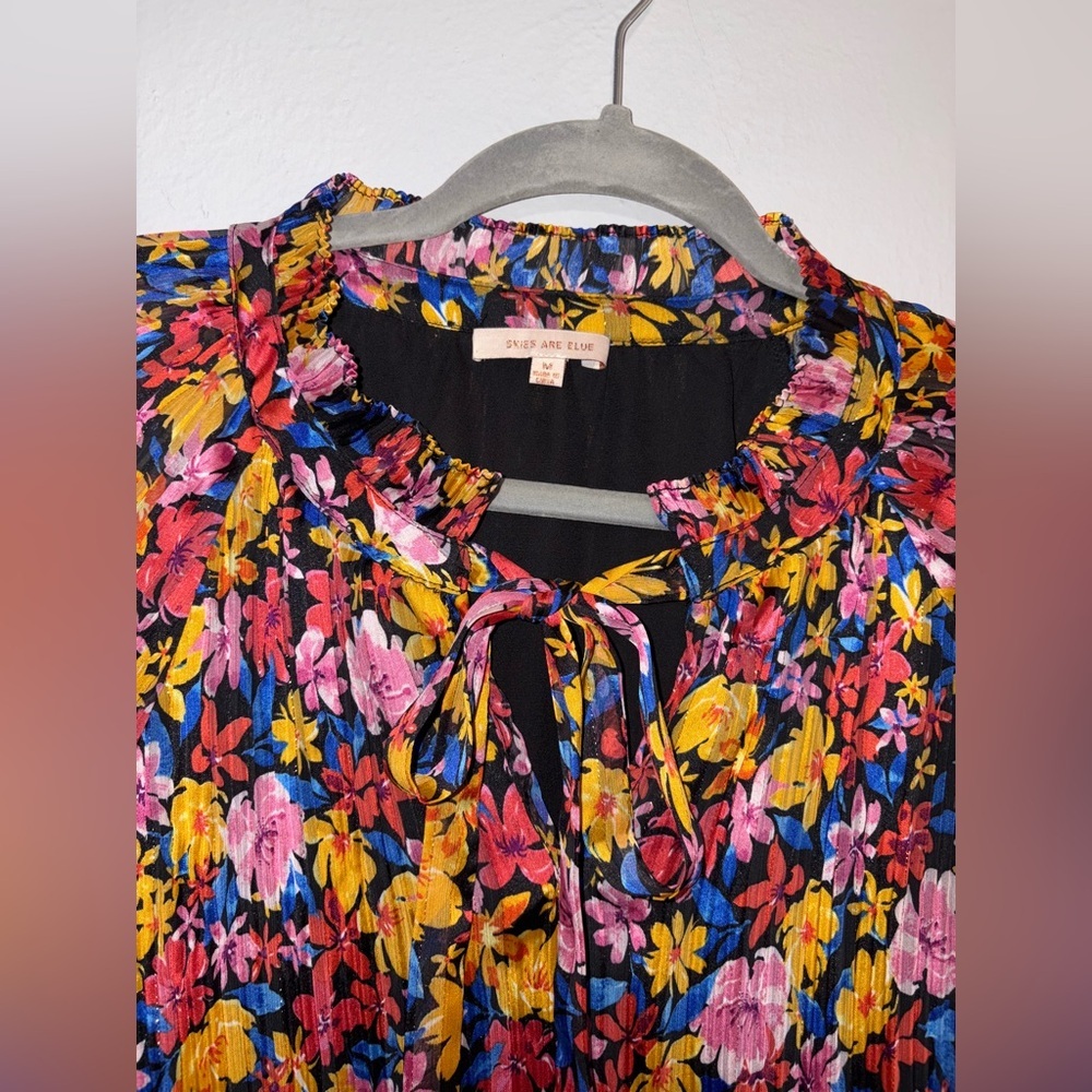 SKIES ARE BLUE Vibrant Floral Blouse Size Medium - Picture 7 of 13